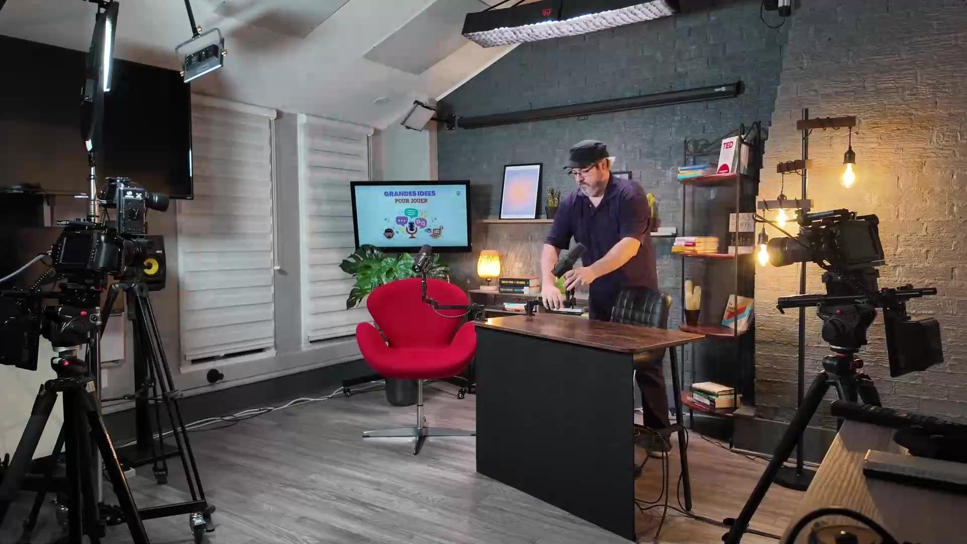 Installation des caméras et de l'éclairage avant un tournage